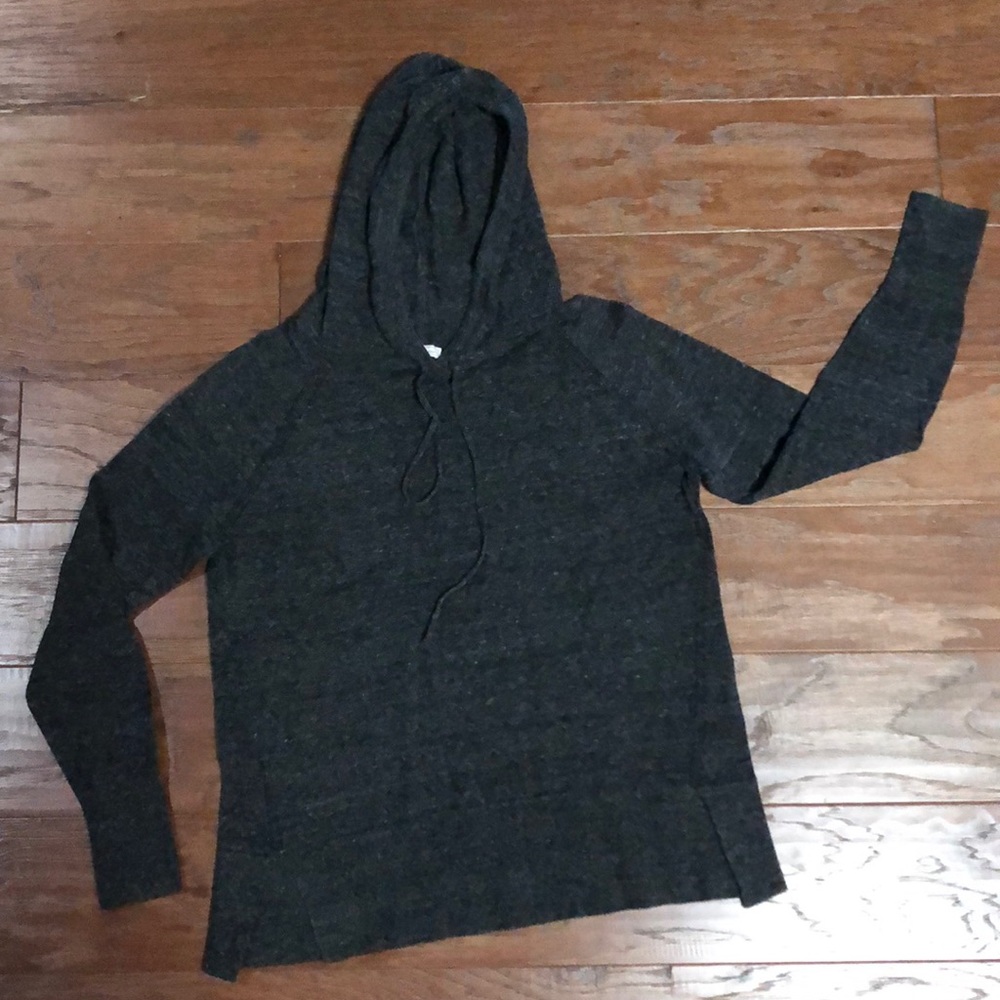 Hooded shirt